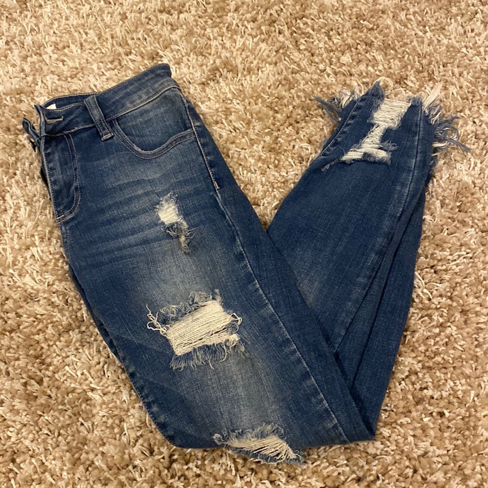 CELLO DISTRESSED DARK WASH JEANS